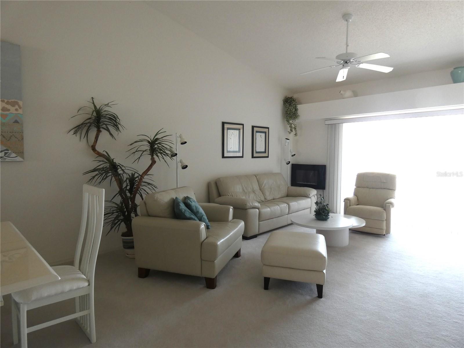 9641 CASTLE POINT DR #1225, SARASOTA, FL, 34238