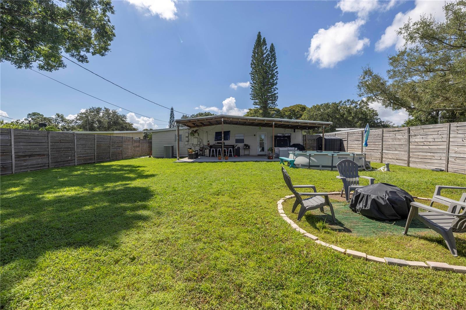 1043 60TH AVE N, ST PETERSBURG, FL, 33703