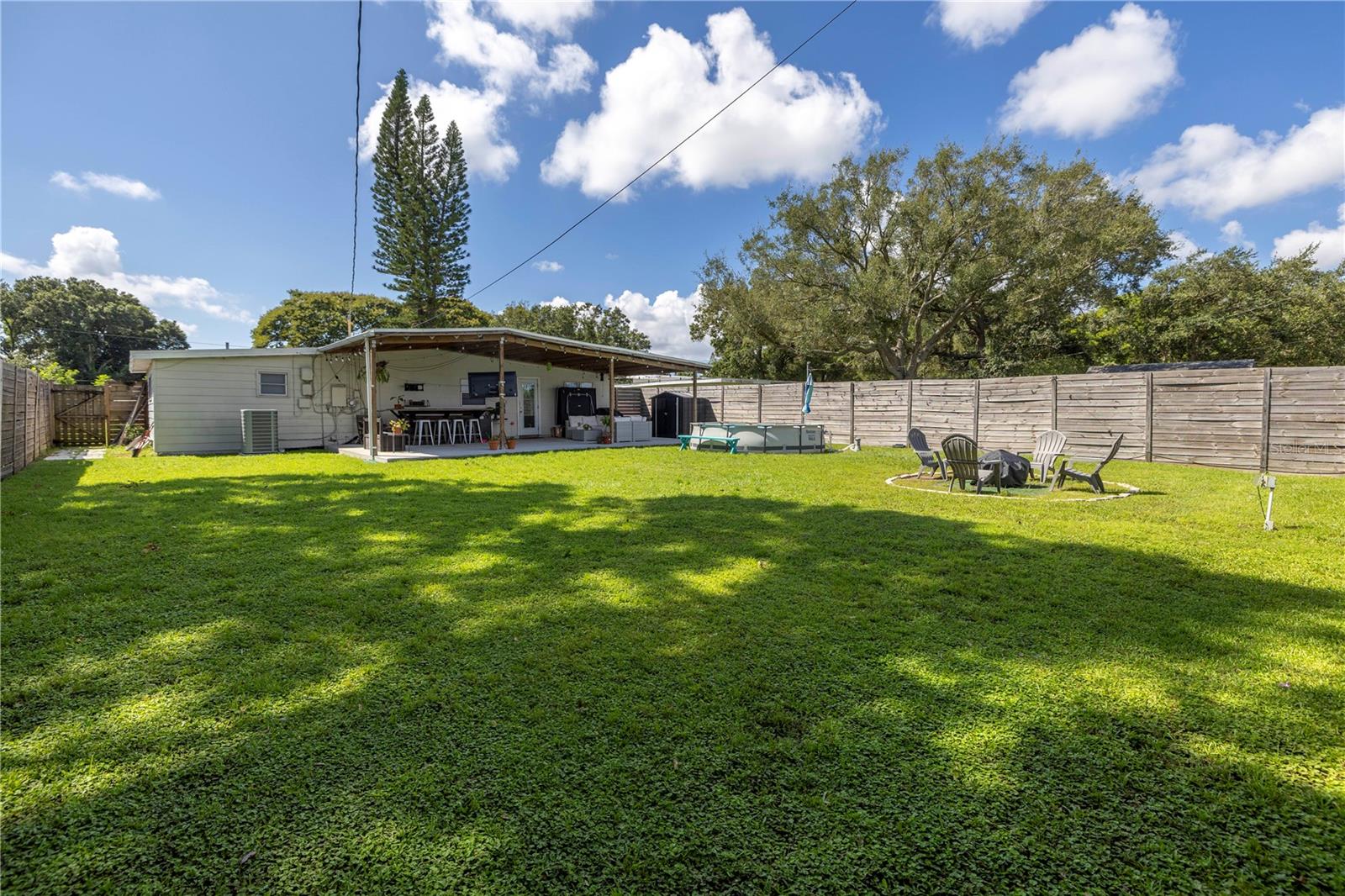 1043 60TH AVE N, ST PETERSBURG, FL, 33703