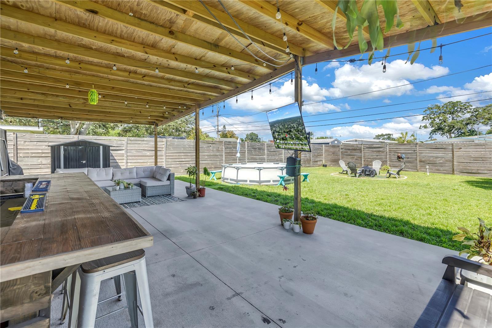1043 60TH AVE N, ST PETERSBURG, FL, 33703