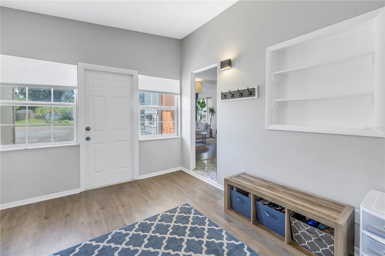 1043 60TH AVE N, ST PETERSBURG, FL, 33703