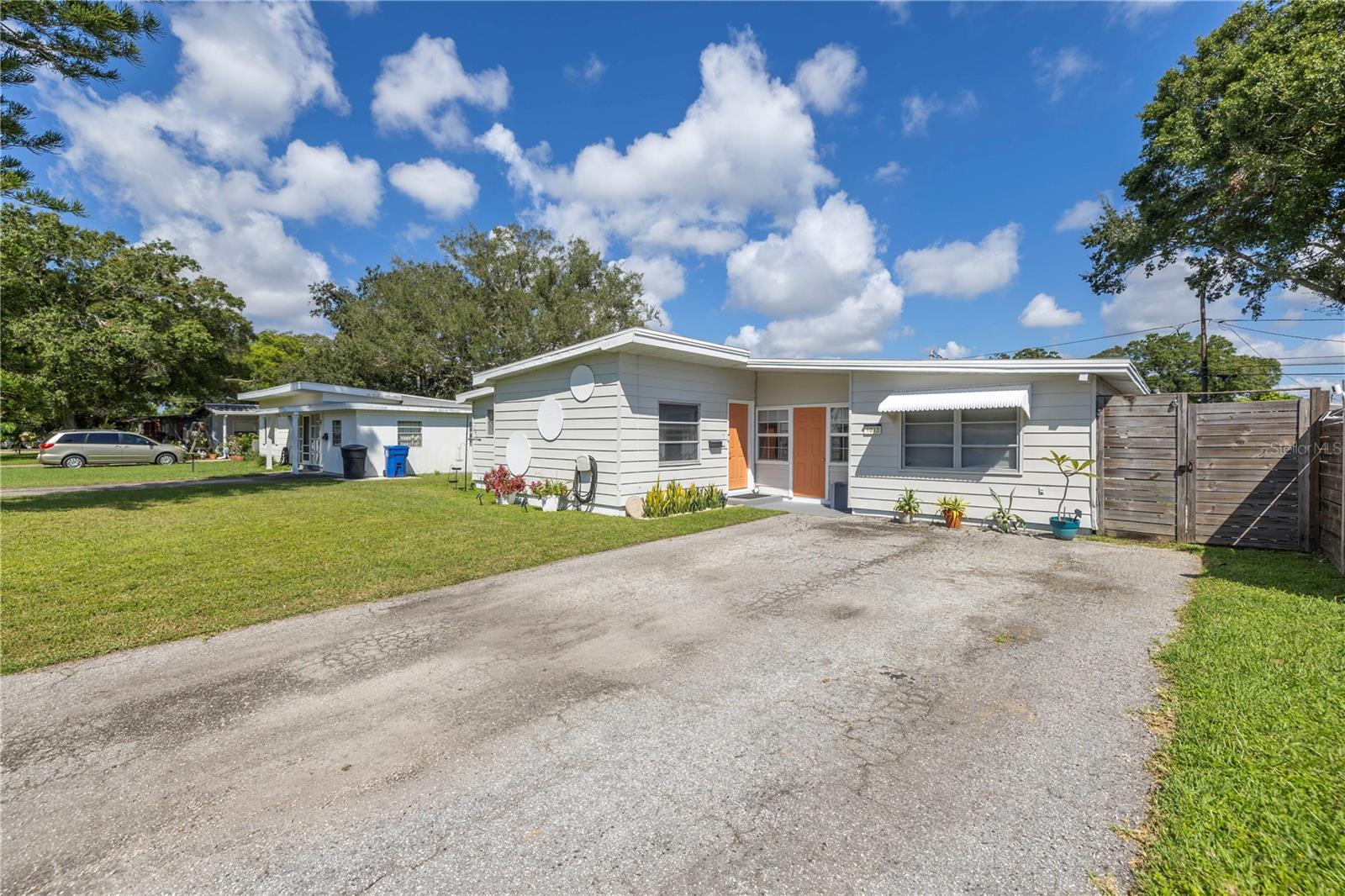 1043 60TH AVE N, ST PETERSBURG, FL, 33703