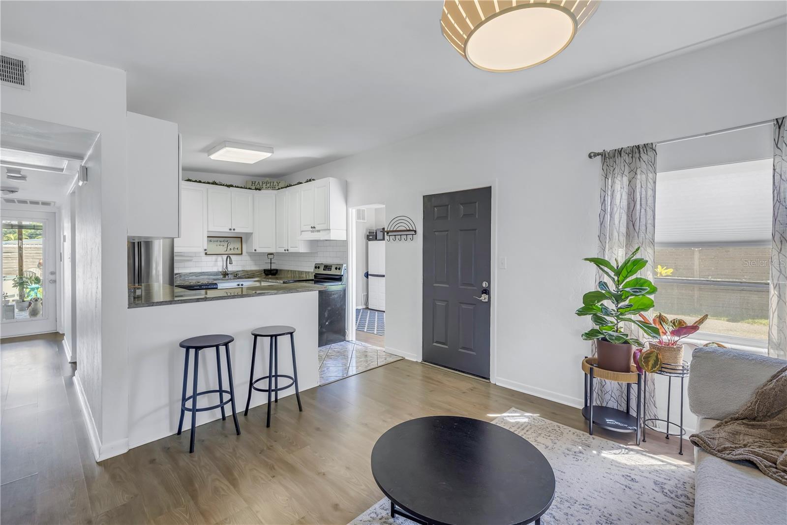1043 60TH AVE N, ST PETERSBURG, FL, 33703
