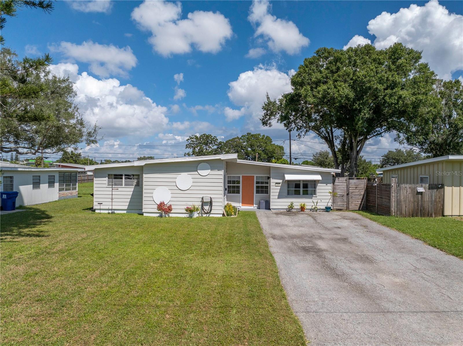 1043 60TH AVE N, ST PETERSBURG, FL, 33703