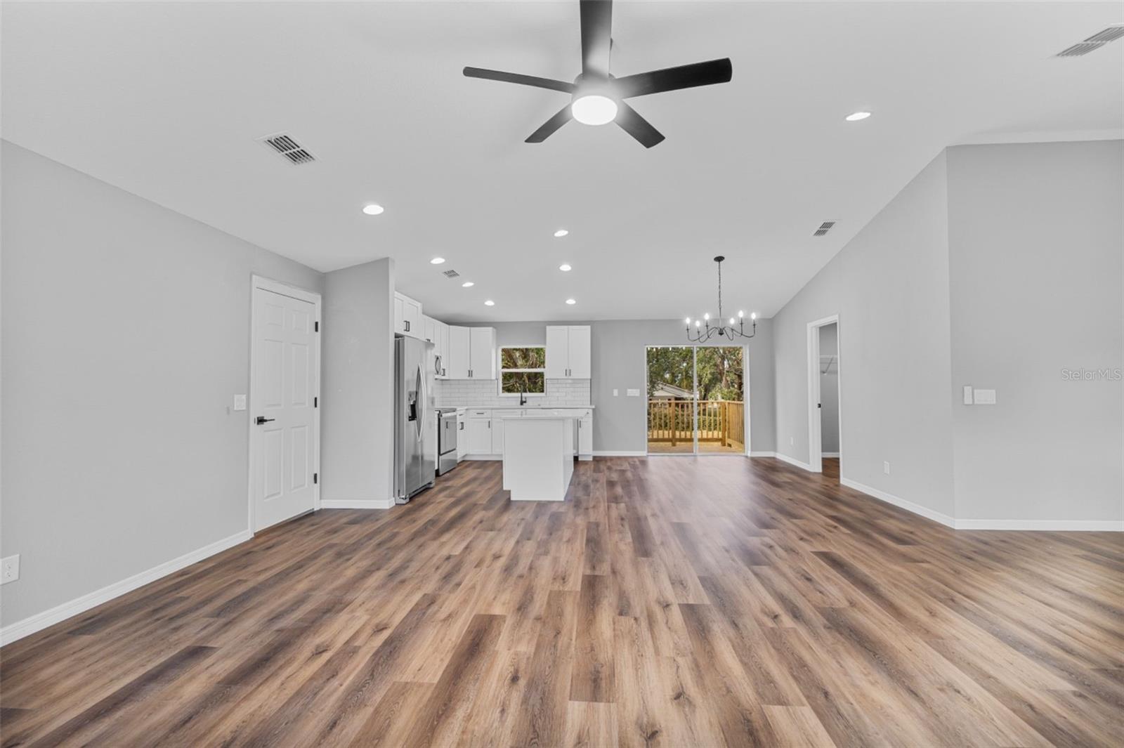 334 W B ST, FROSTPROOF, FL, 33843