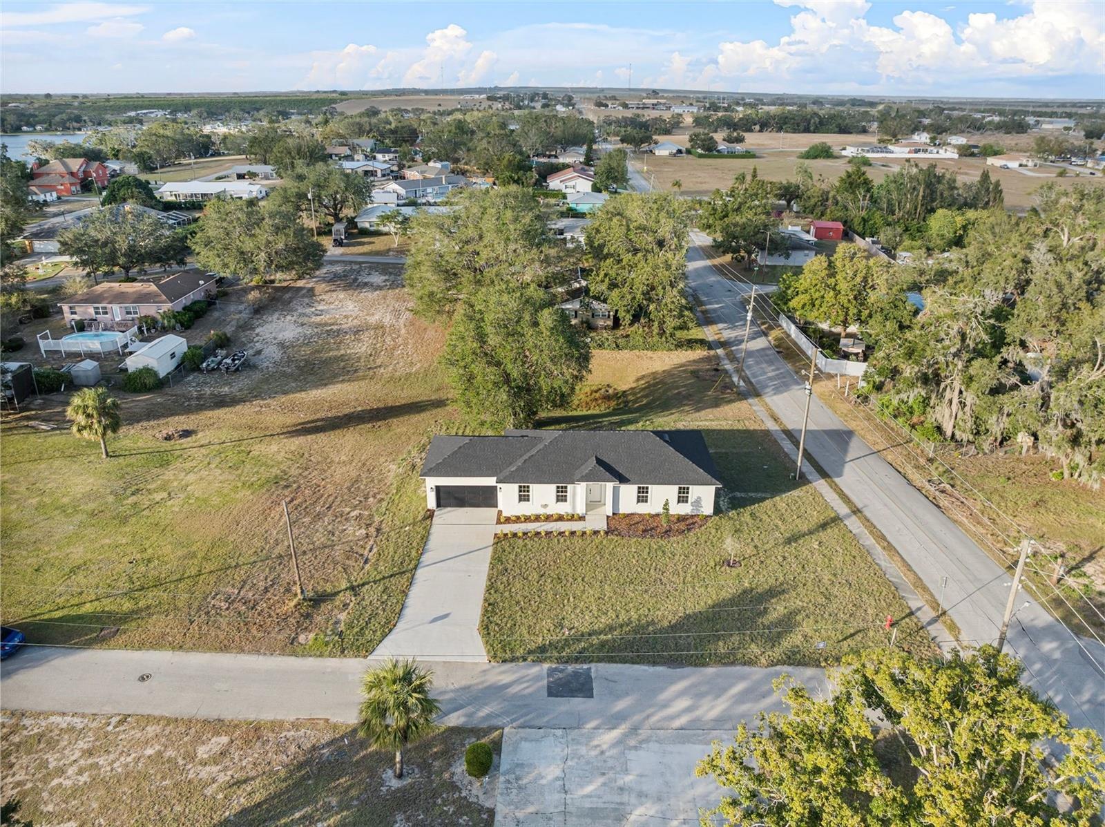 334 W B ST, FROSTPROOF, FL, 33843