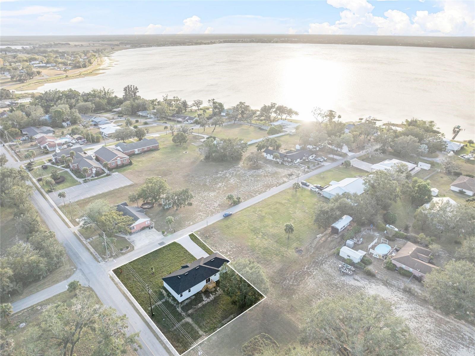 334 W B ST, FROSTPROOF, FL, 33843