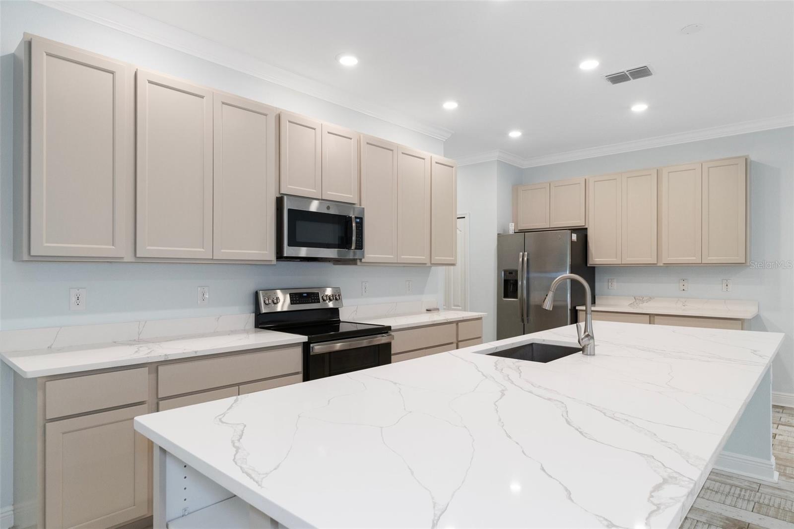 82 GRASS ST, HOMOSASSA, FL, 34446