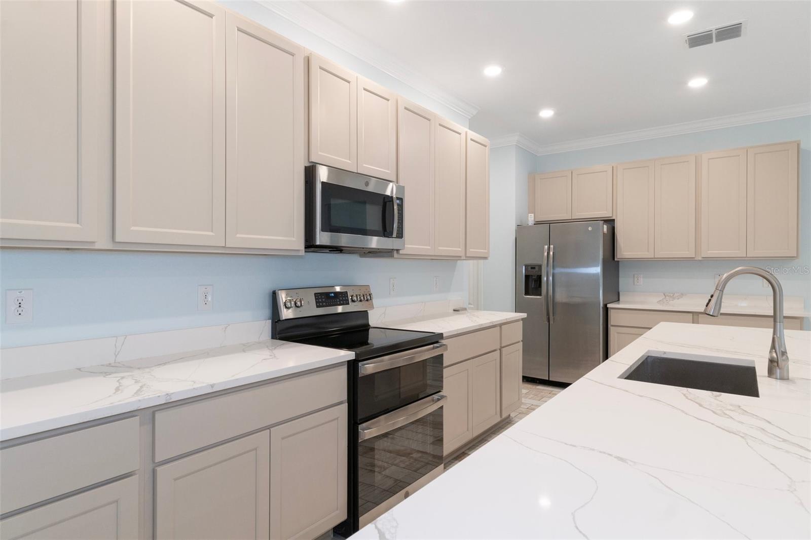 82 GRASS ST, HOMOSASSA, FL, 34446