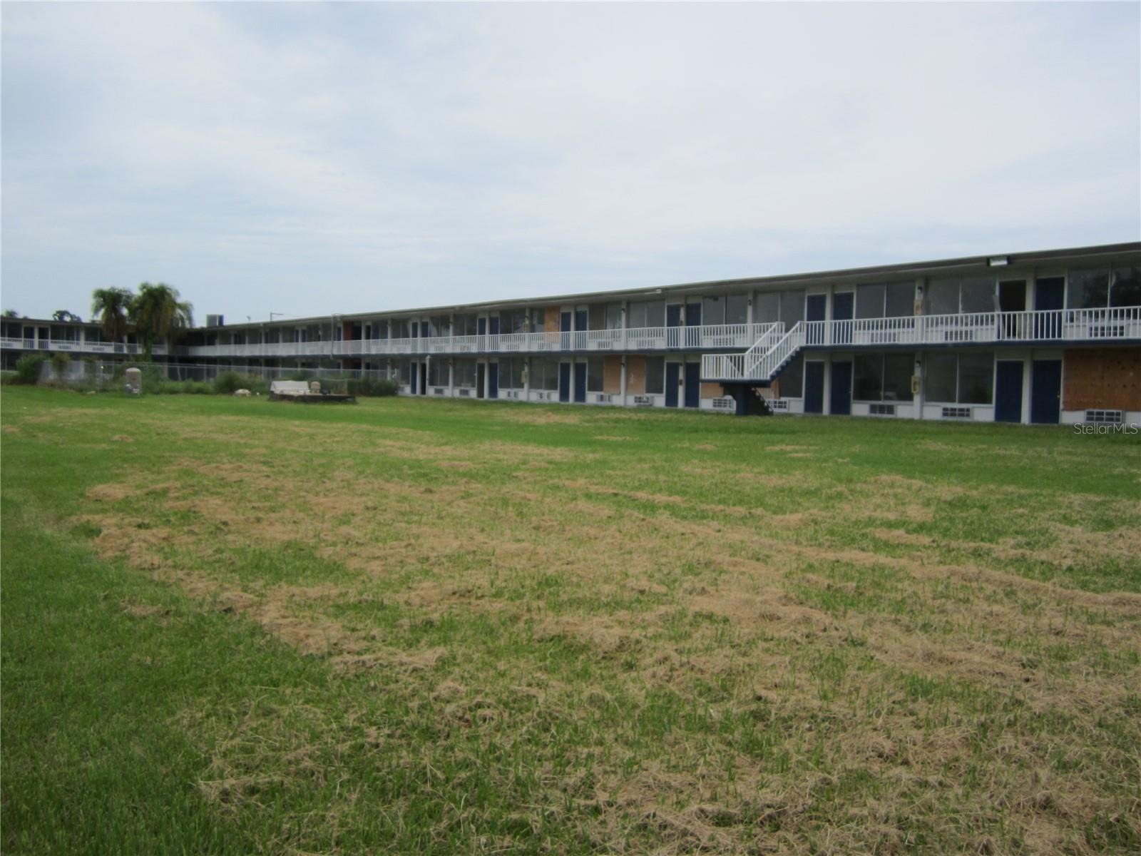 4011 E COLUMBUS DR, TAMPA, FL, 33605