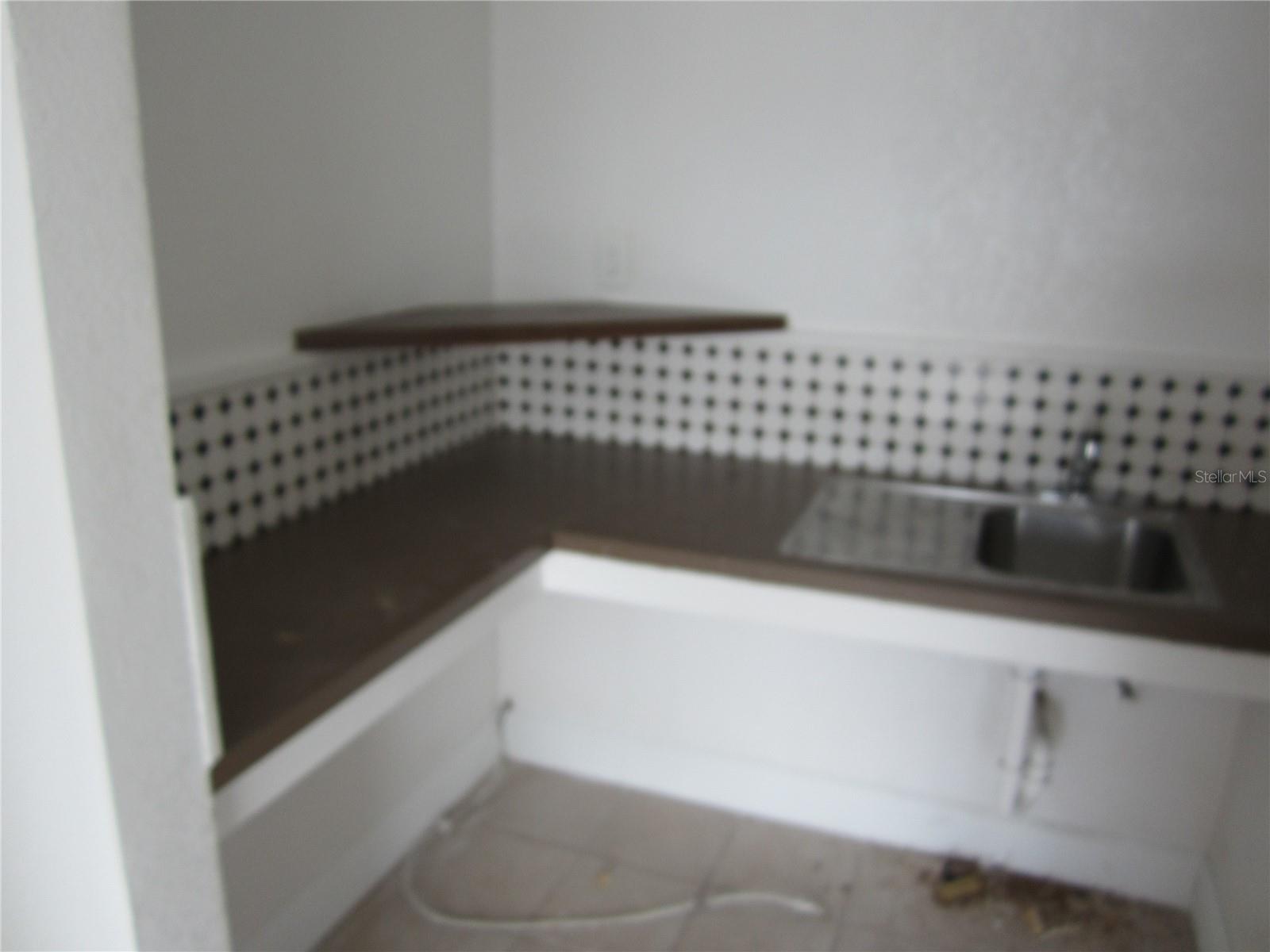 4011 E COLUMBUS DR, TAMPA, FL, 33605