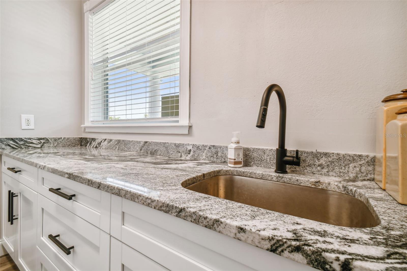 7627 ARTIFACT DR, ZEPHYRHILLS, FL, 33541