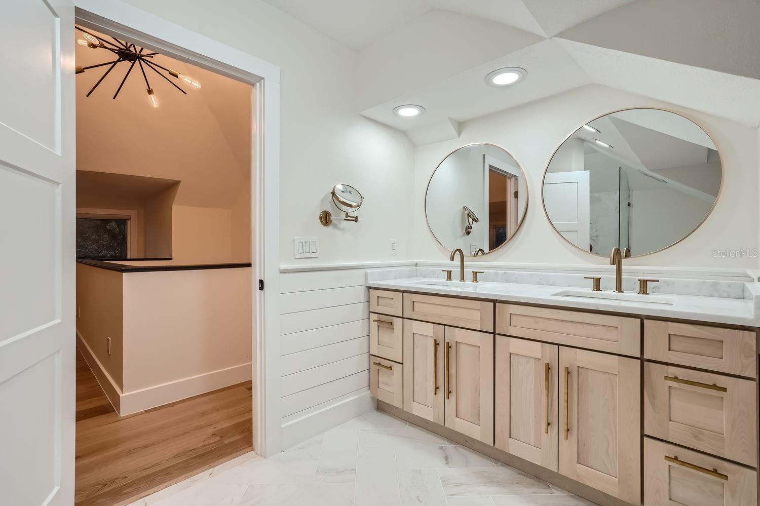 734 S MILLS AVE, ORLANDO, FL, 32801