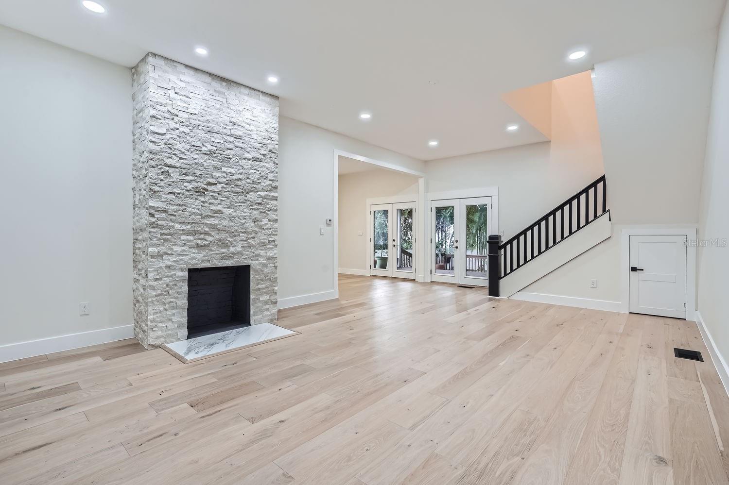 734 S MILLS AVE, ORLANDO, FL, 32801