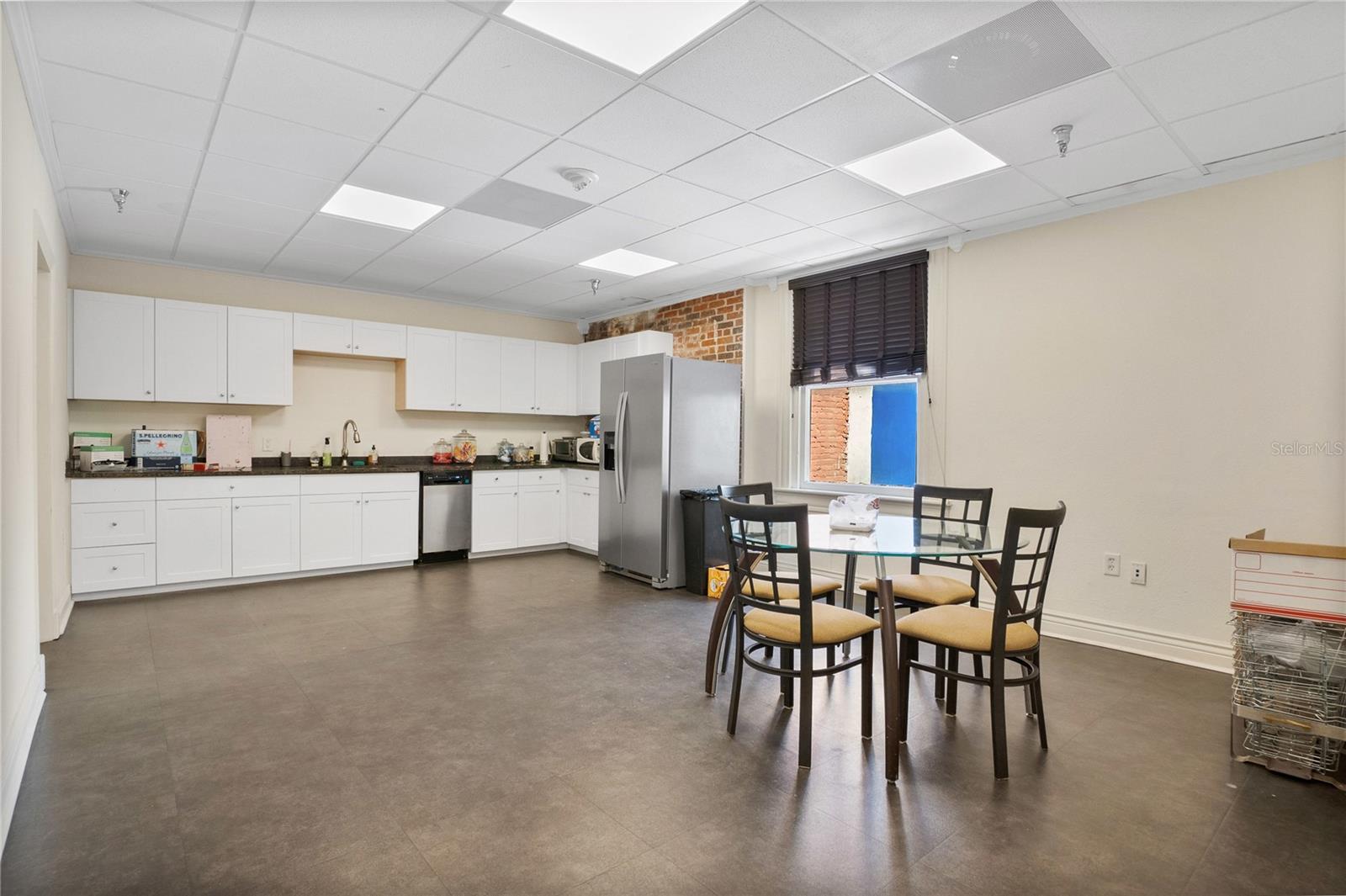 13 W PINE ST, ORLANDO, FL, 32801