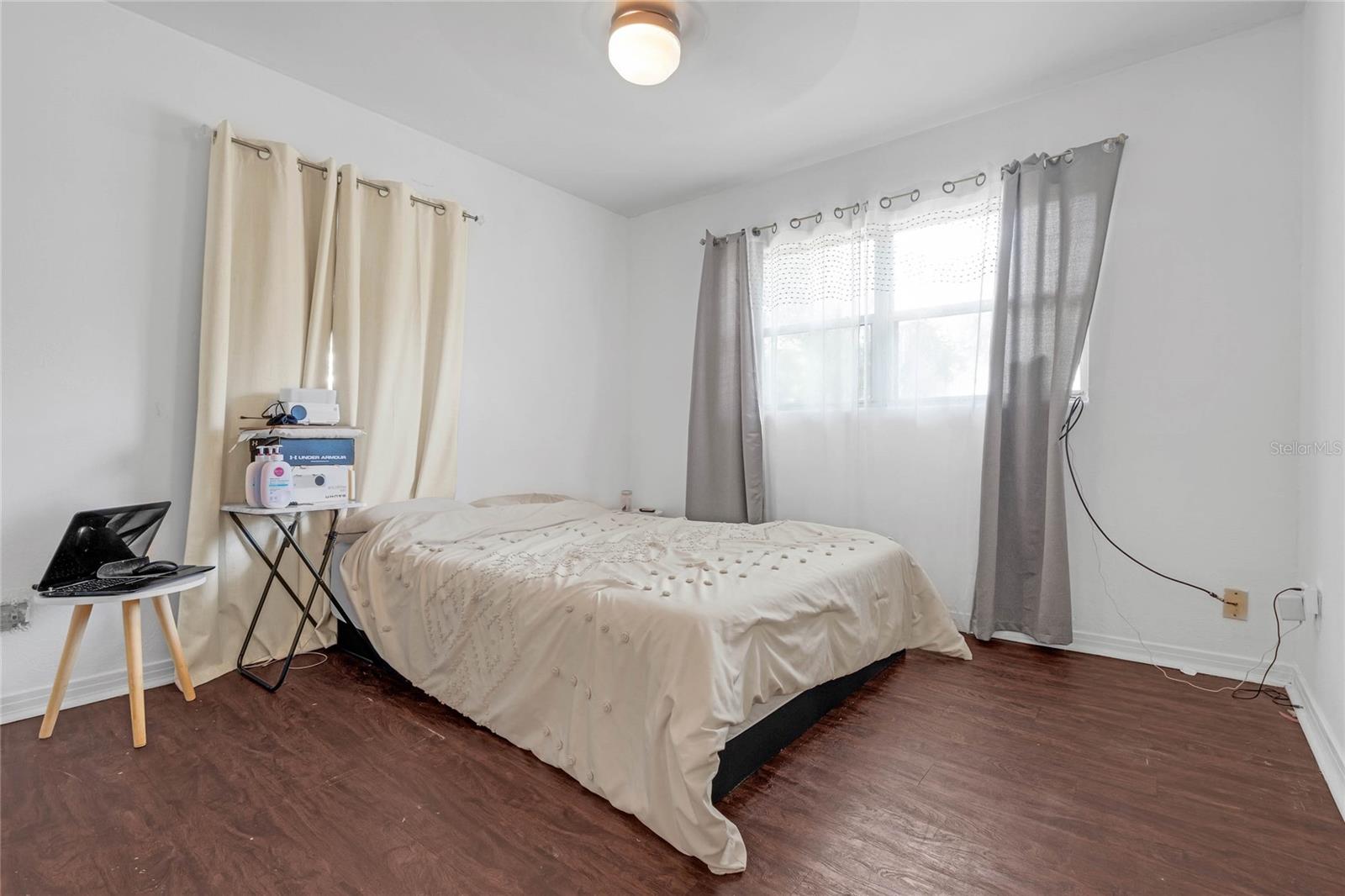 104 E MCCLENDON ST, LADY LAKE, FL, 32159