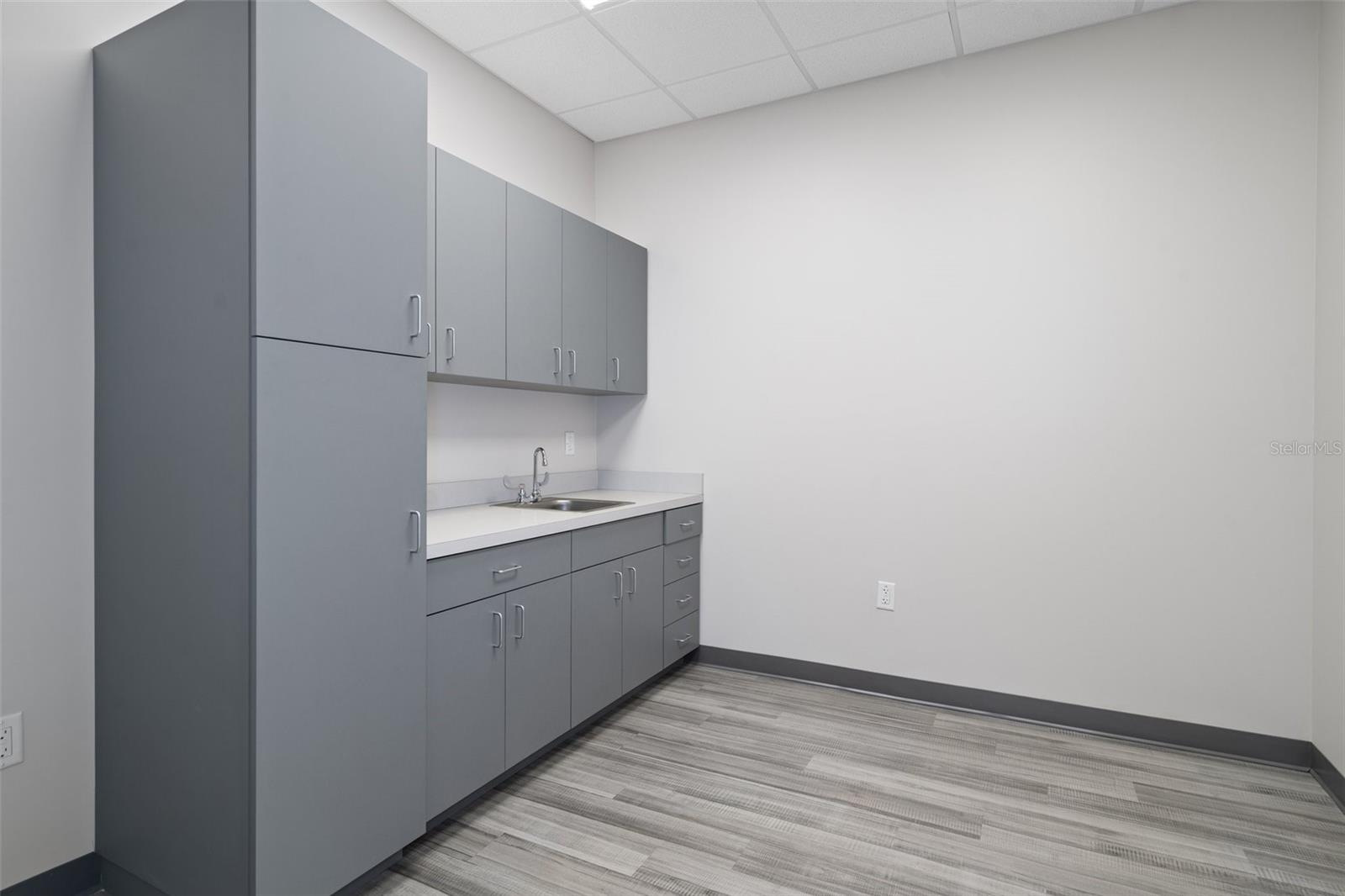 3916 DARMOUTH, TAMPA, FL, 33603