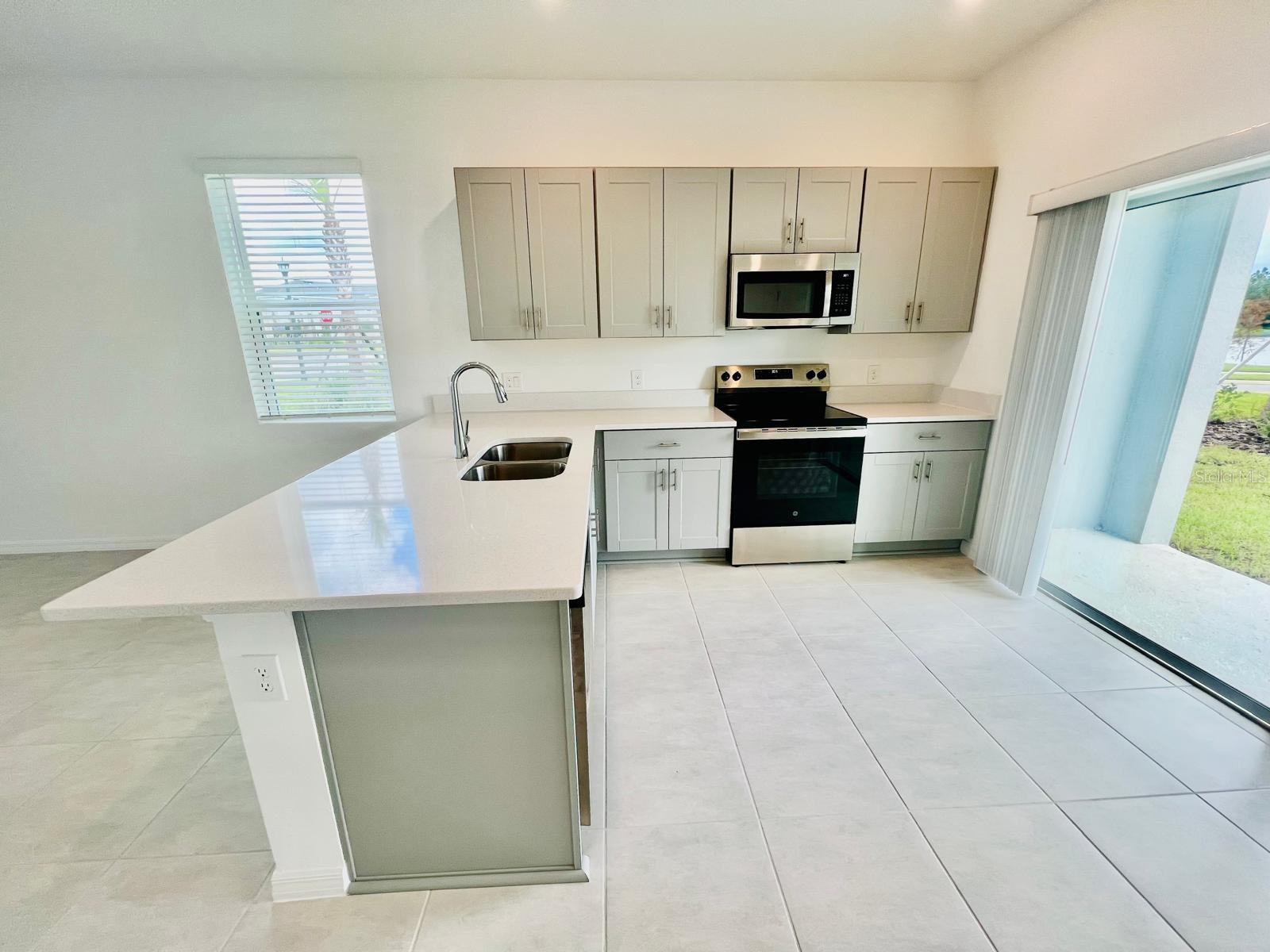 3237 SKYLINE LOOP, KISSIMMEE, FL, 34758
