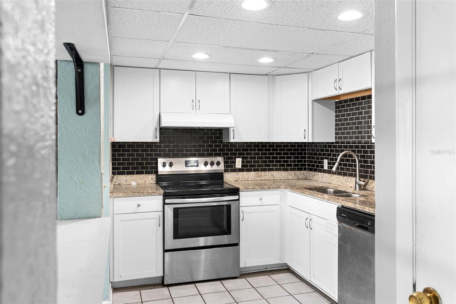 5675 CHARLESTON ST #58, ORLANDO, FL, 32807