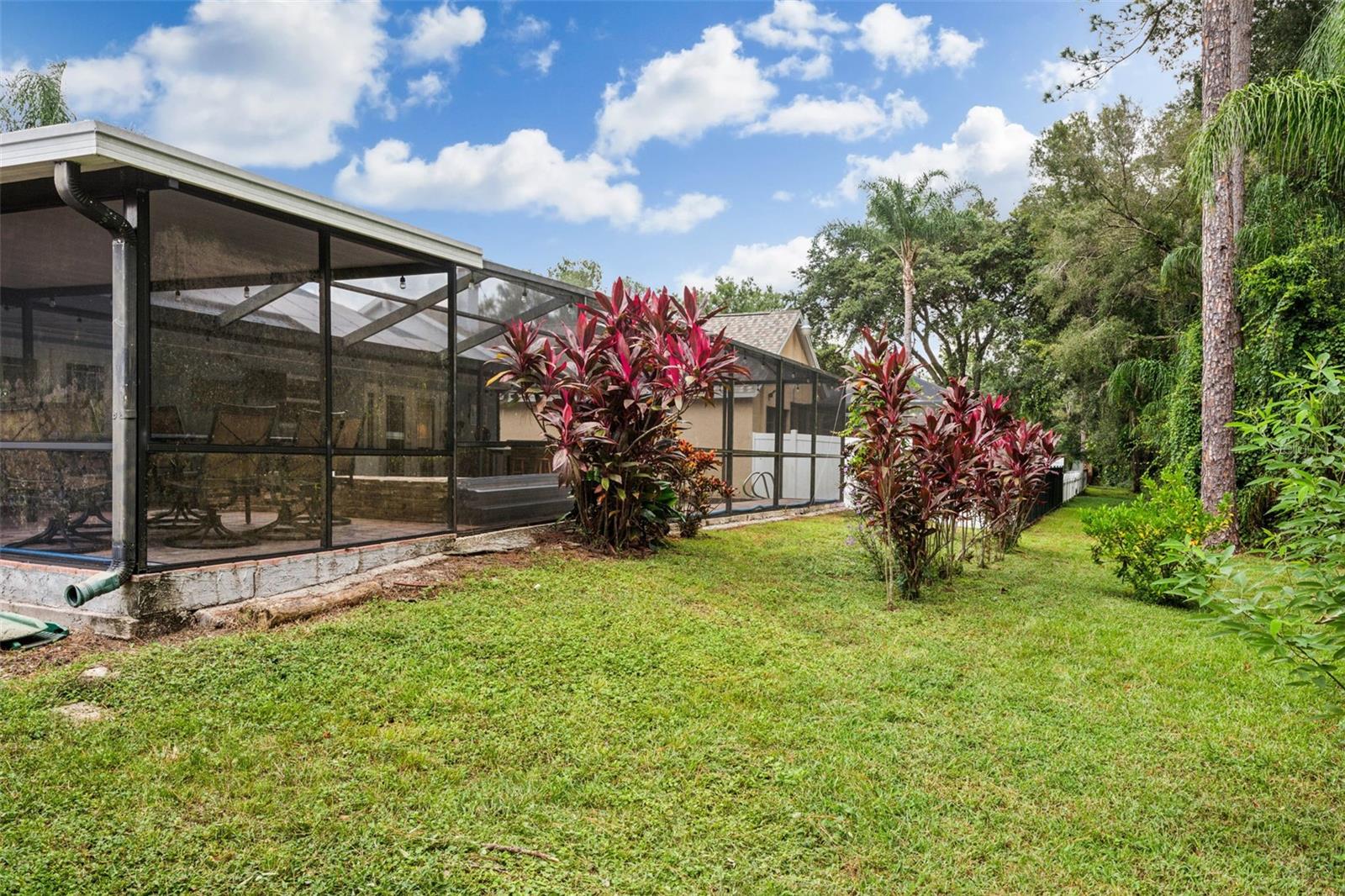 9739 FOX CHAPEL RD, TAMPA, FL, 33647