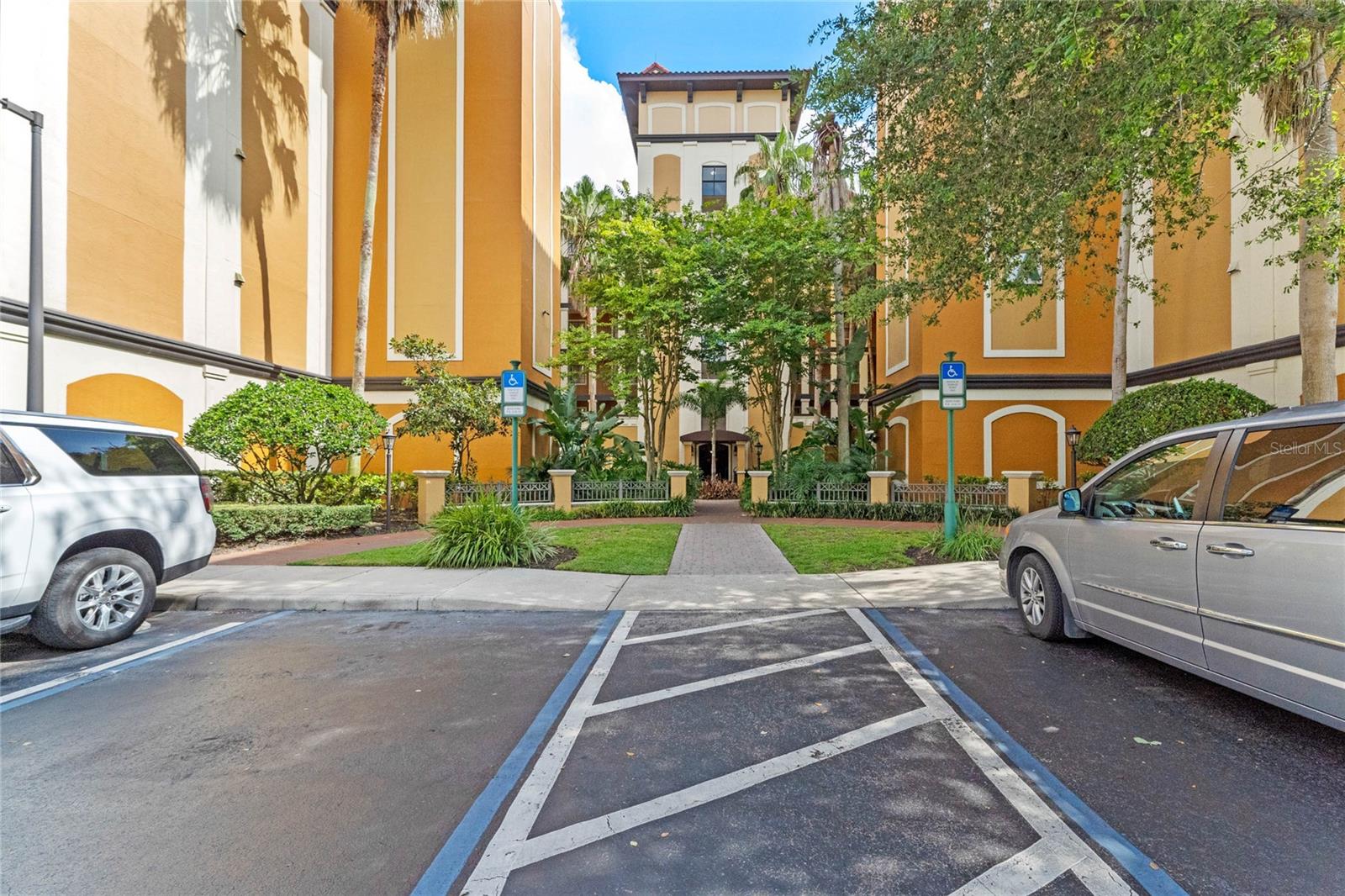 12556 FLORIDAYS RESORT DR #207-A, ORLANDO, FL, 32821