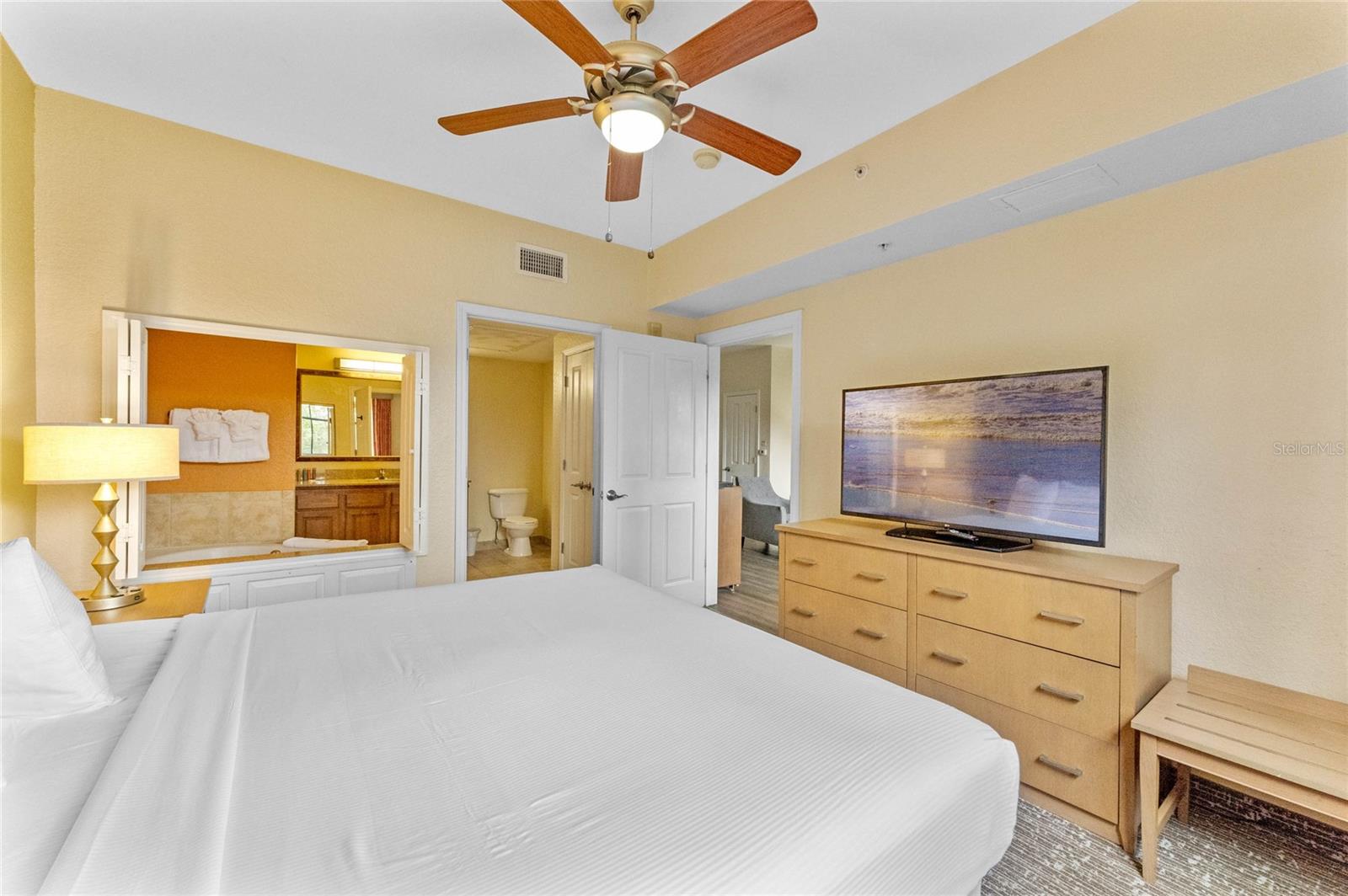 12556 FLORIDAYS RESORT DR #207-A, ORLANDO, FL, 32821