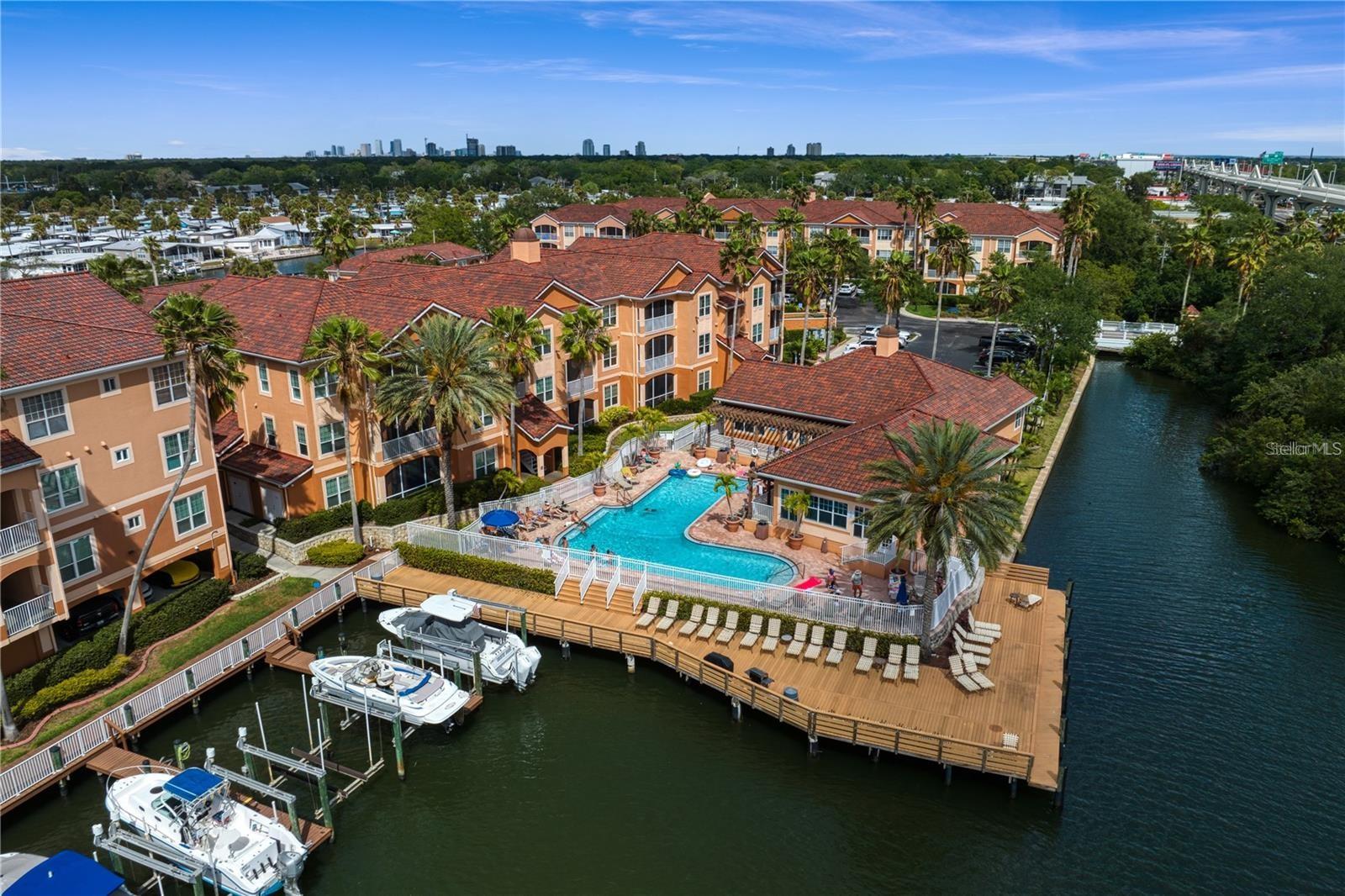 5000 CULBREATH KEY WAY #8-120, TAMPA, FL, 33611