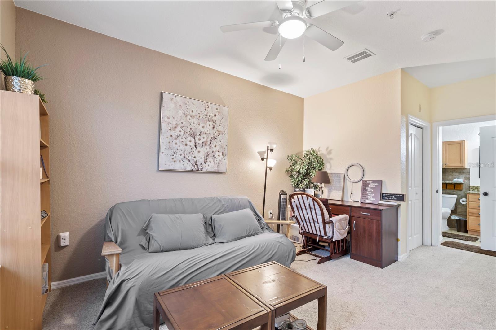 5000 CULBREATH KEY WAY #8-120, TAMPA, FL, 33611