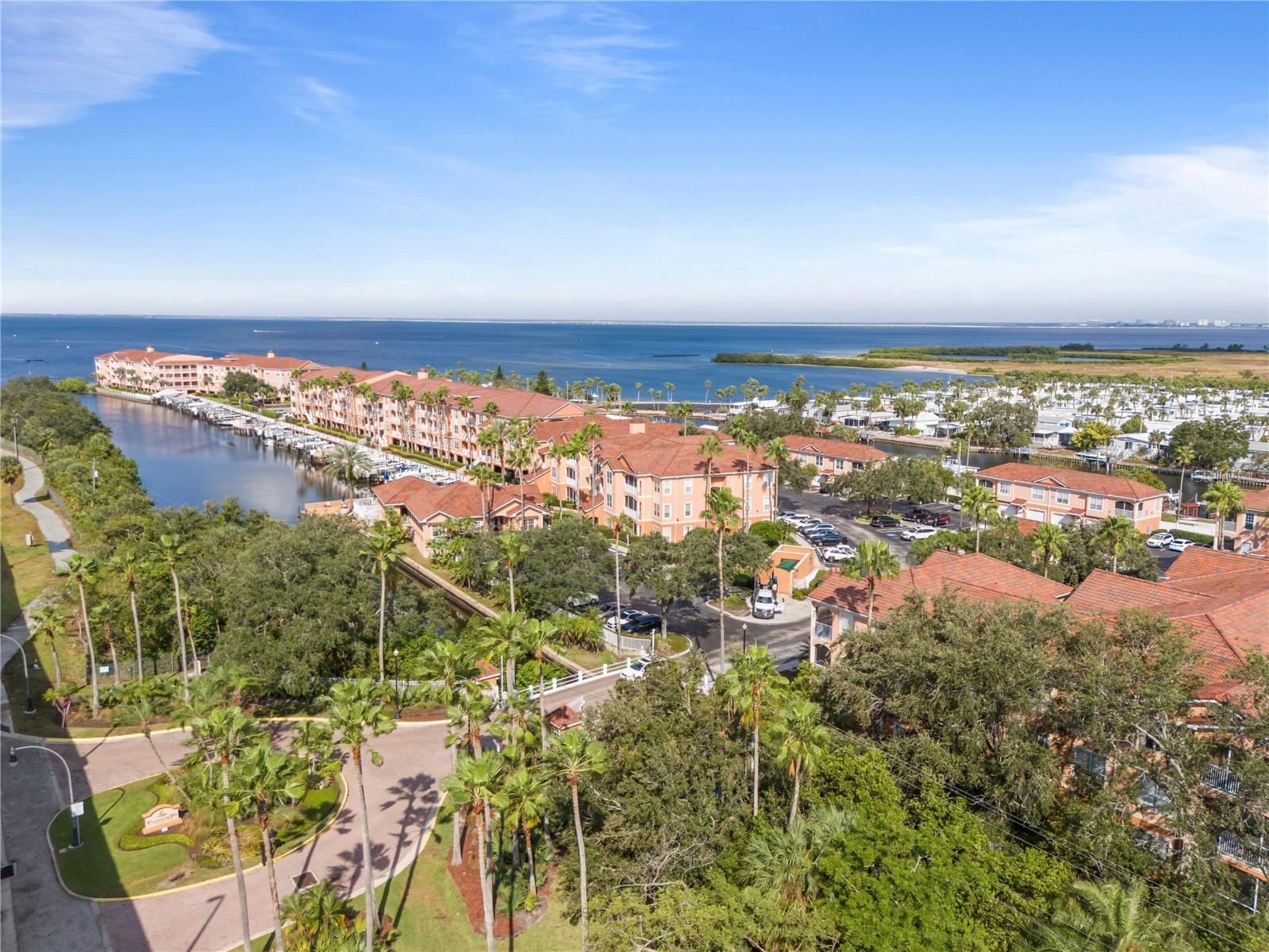 5000 CULBREATH KEY WAY #8-120, TAMPA, FL, 33611
