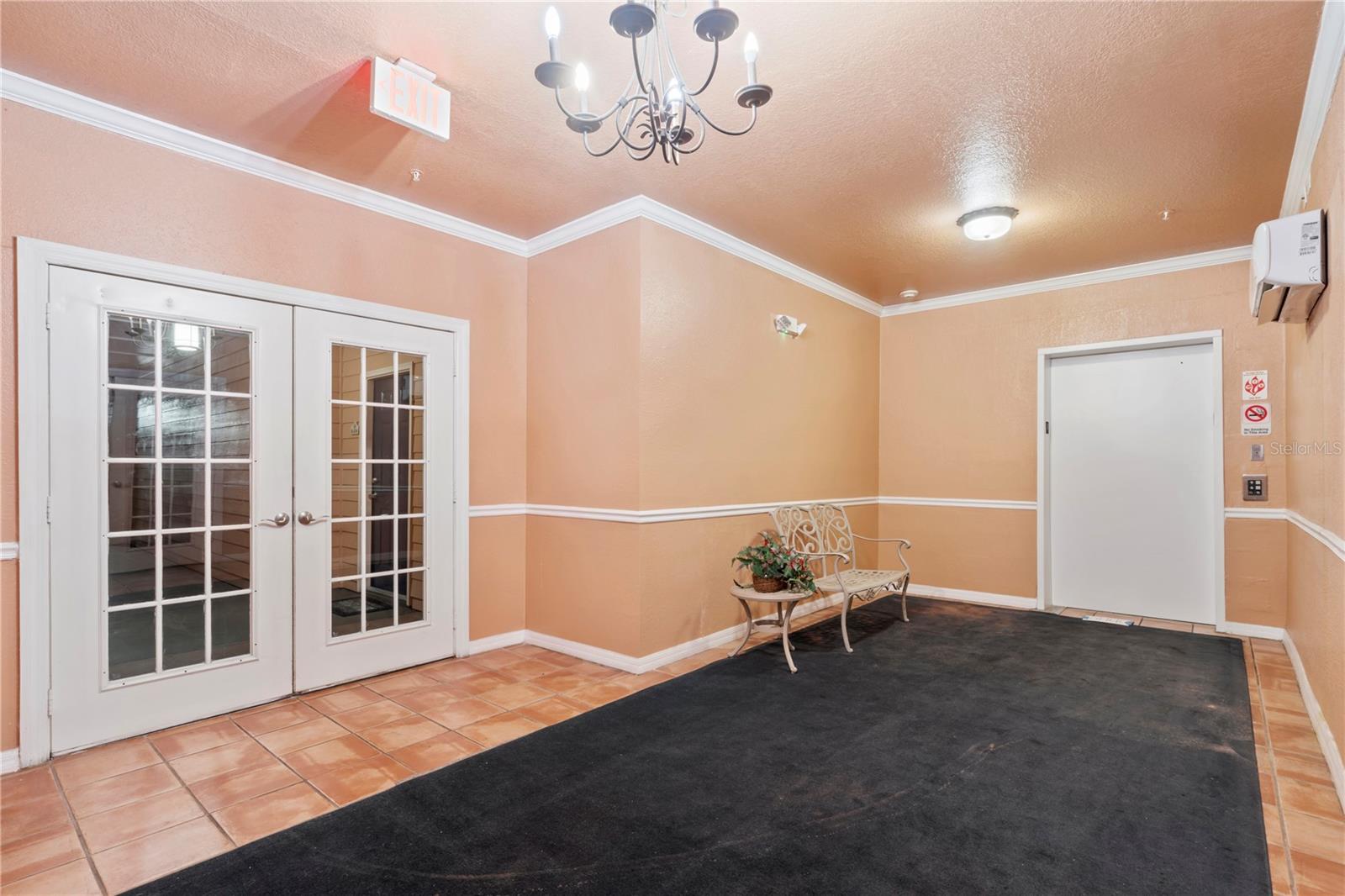 5000 CULBREATH KEY WAY #8-120, TAMPA, FL, 33611