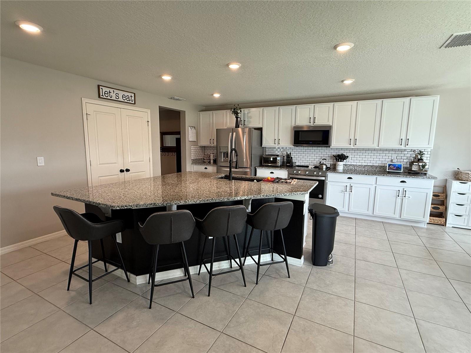 2346 UPLAND LN, APOPKA, FL, 32712