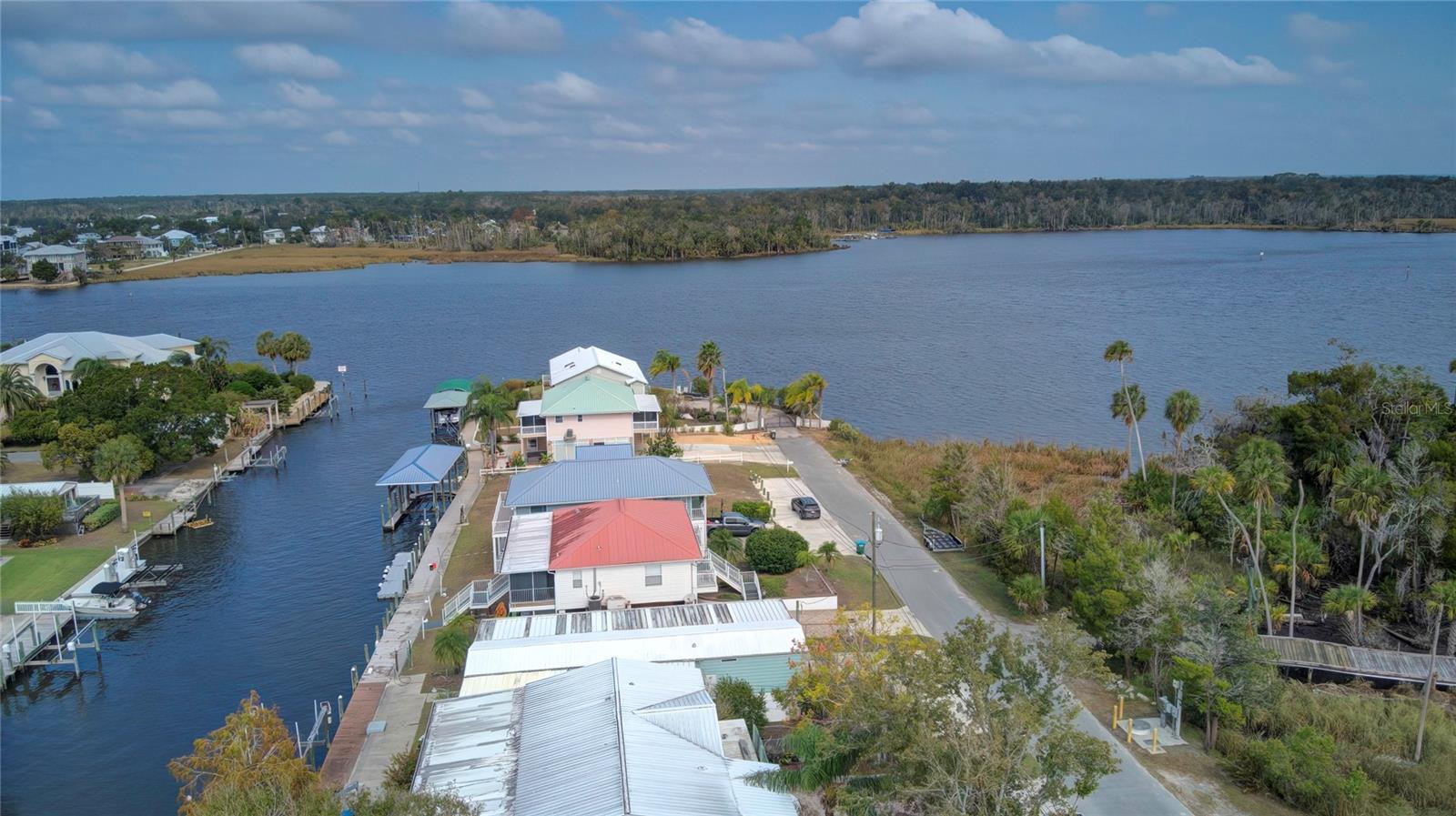 2808 N COMANCHE PT, CRYSTAL RIVER, FL, 34429