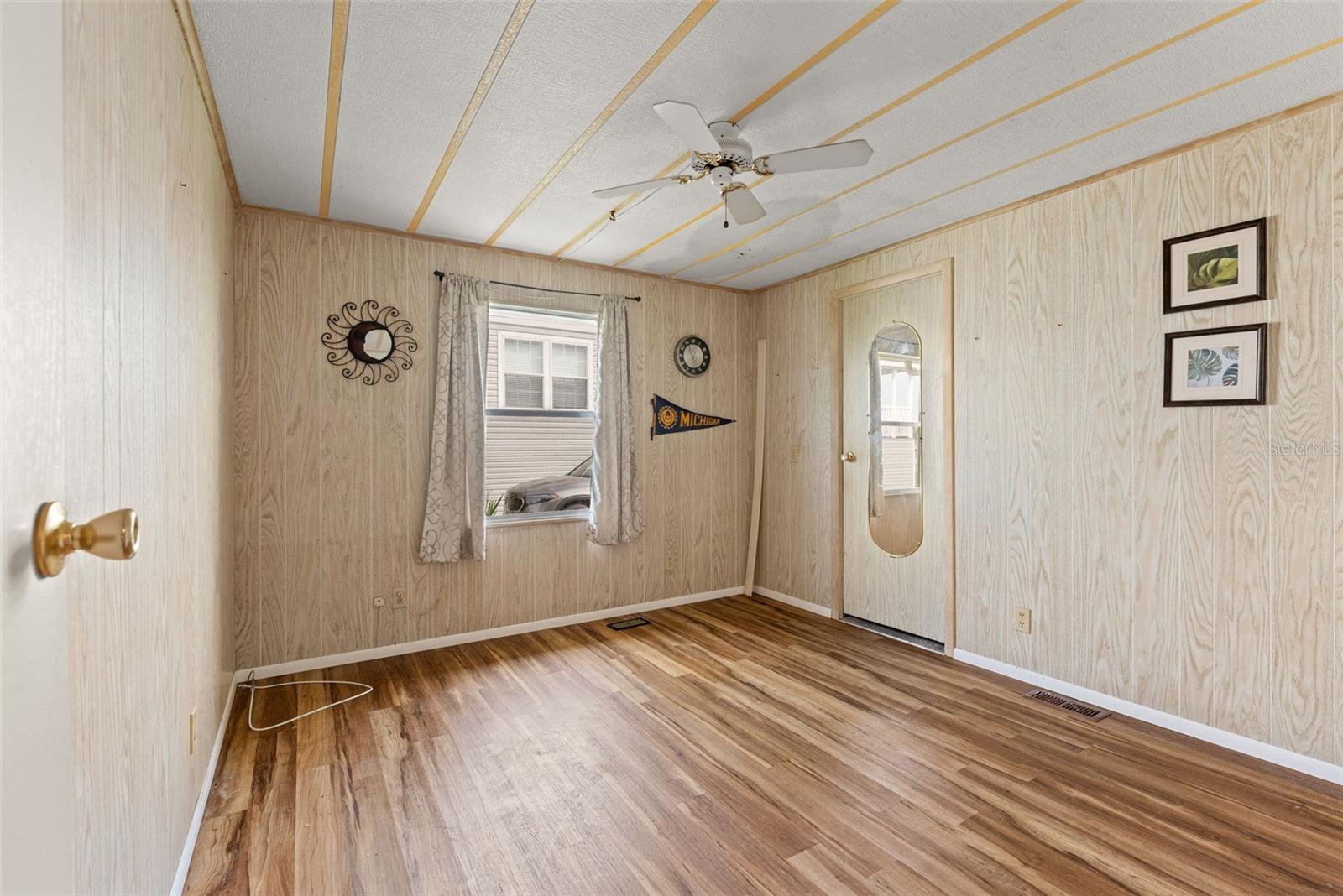 2015 WATERVIEW DR, HOLIDAY, FL, 34691