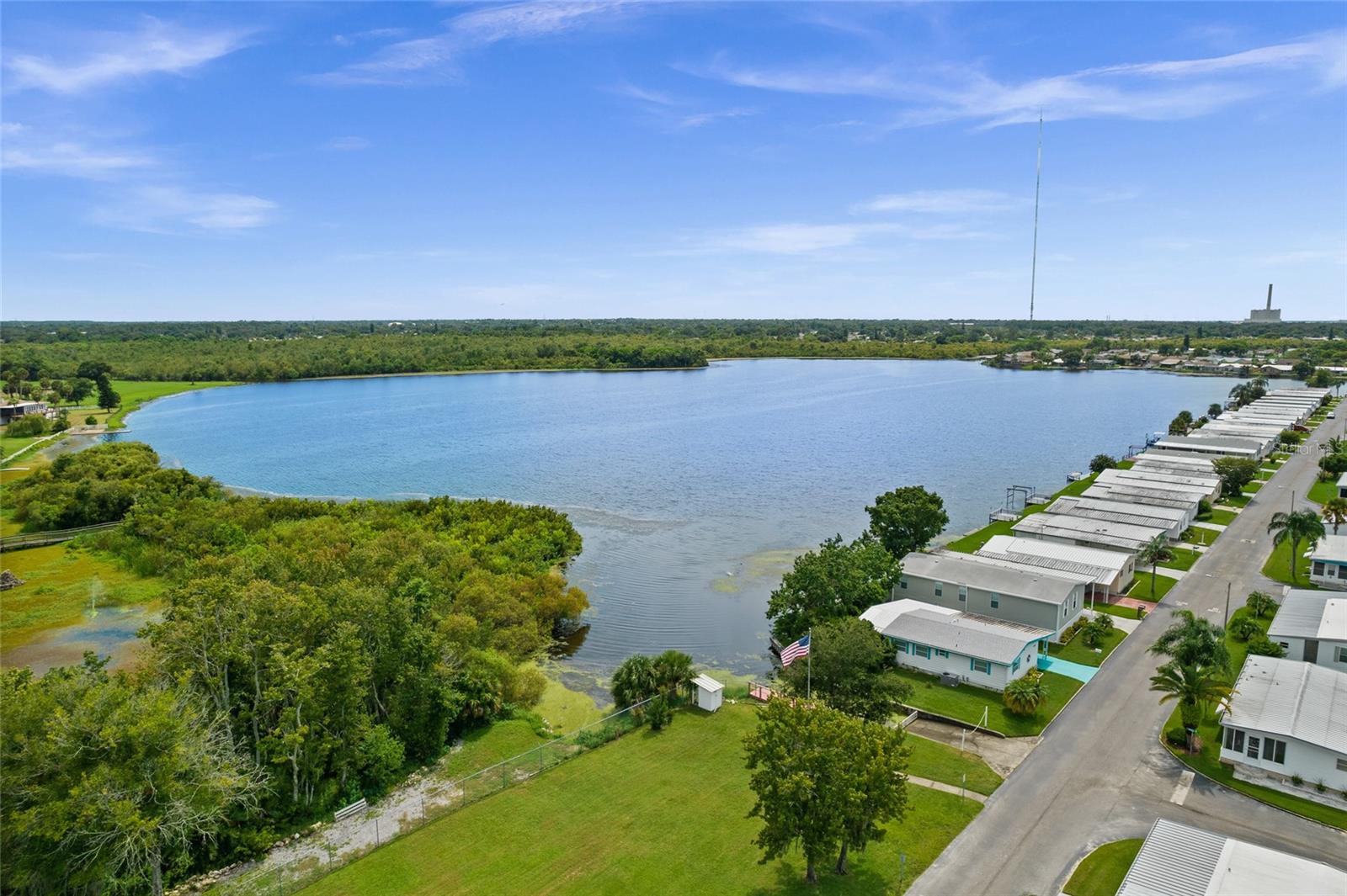2015 WATERVIEW DR, HOLIDAY, FL, 34691