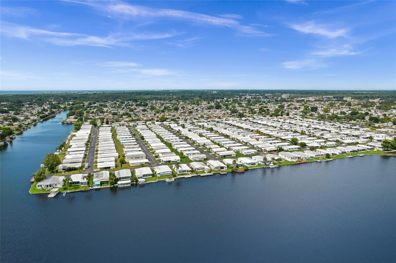 2015 WATERVIEW DR, HOLIDAY, FL, 34691