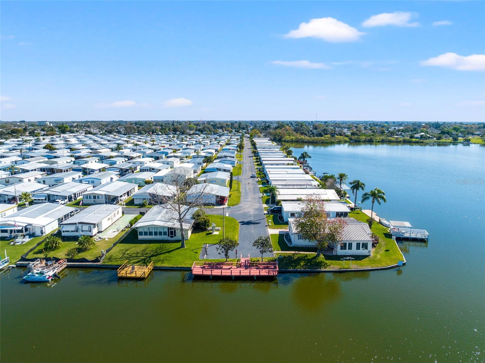 2015 WATERVIEW DR, HOLIDAY, FL, 34691