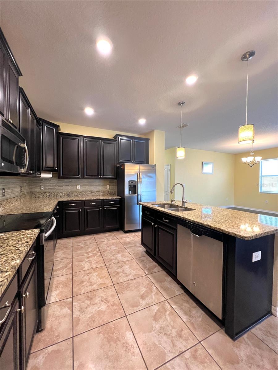 18398 AYLESBURY LN, LAND O LAKES, FL, 34638
