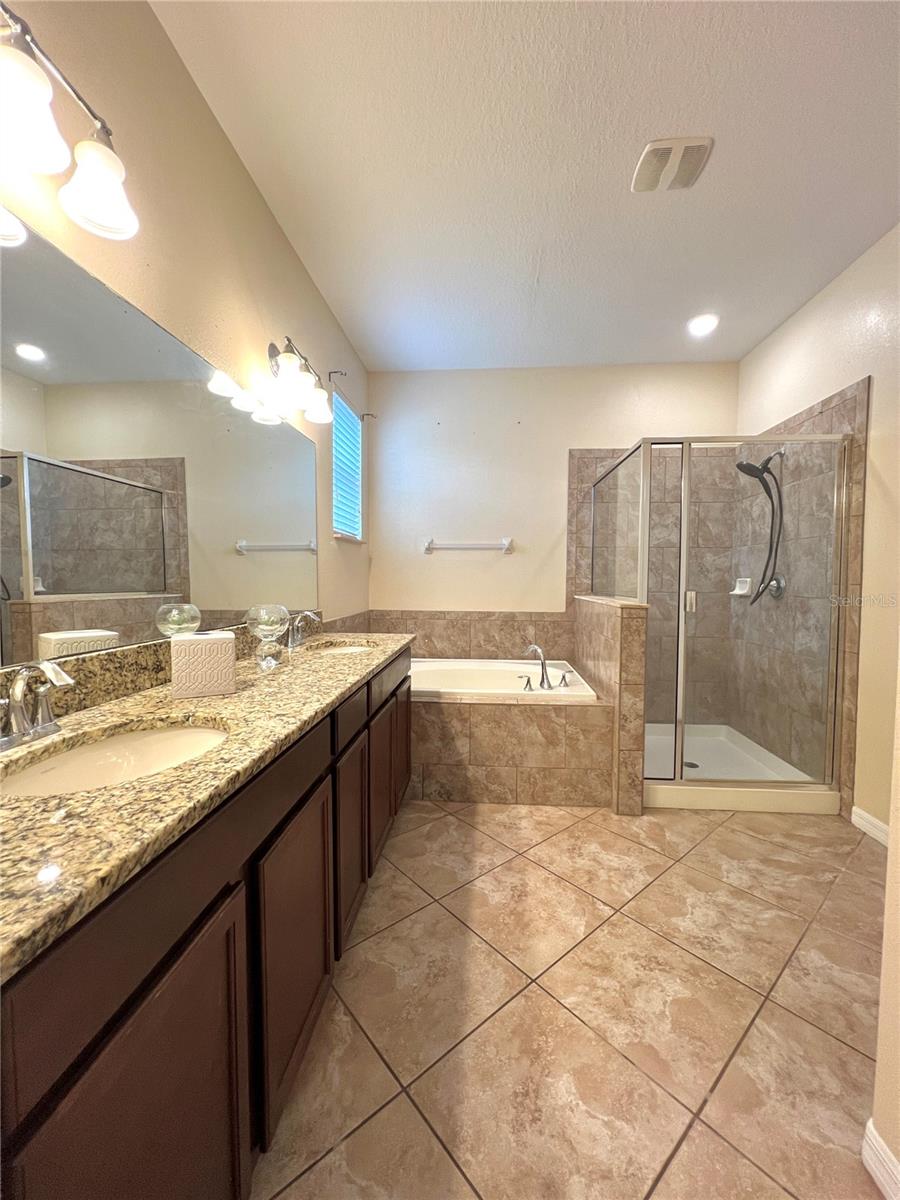 18398 AYLESBURY LN, LAND O LAKES, FL, 34638