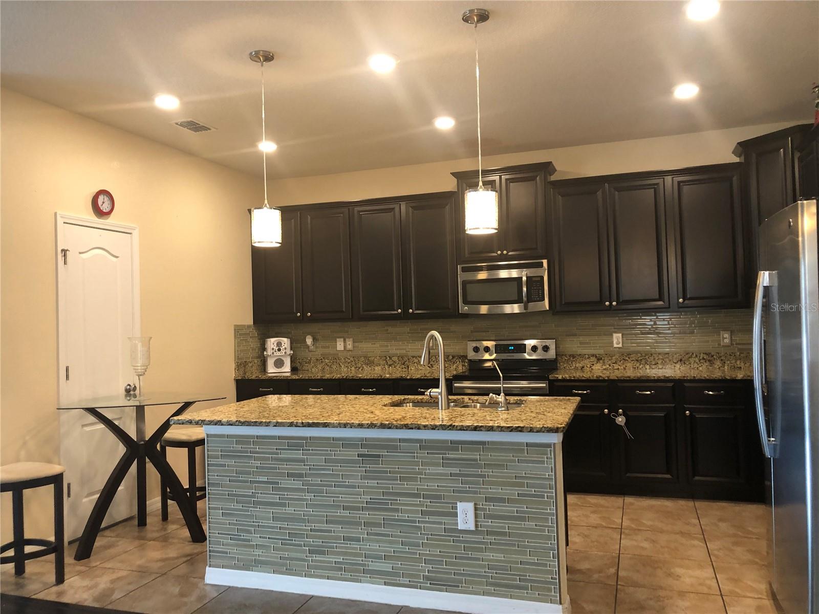 18398 AYLESBURY LN, LAND O LAKES, FL, 34638