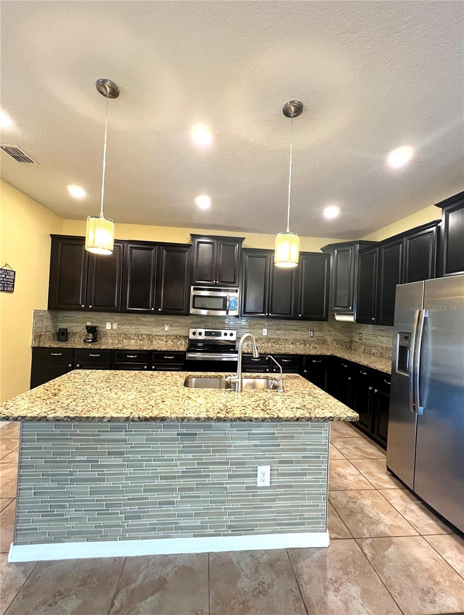 18398 AYLESBURY LN, LAND O LAKES, FL, 34638
