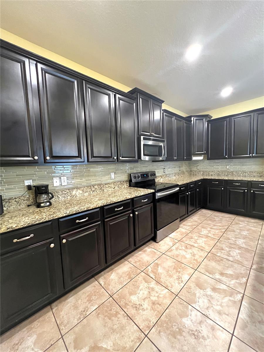 18398 AYLESBURY LN, LAND O LAKES, FL, 34638