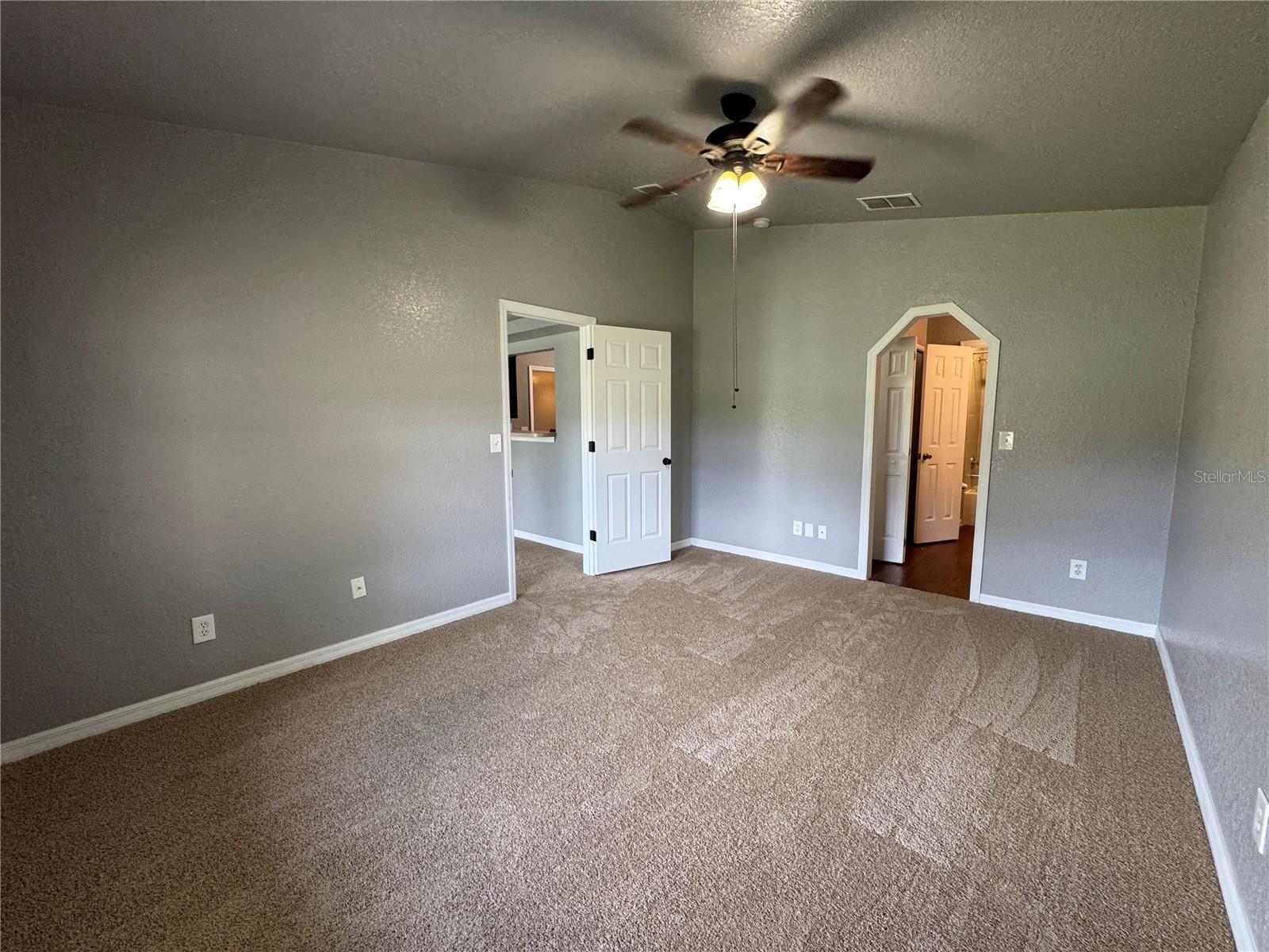 210 AYRSHIRE PL, MASCOTTE, FL, 34753