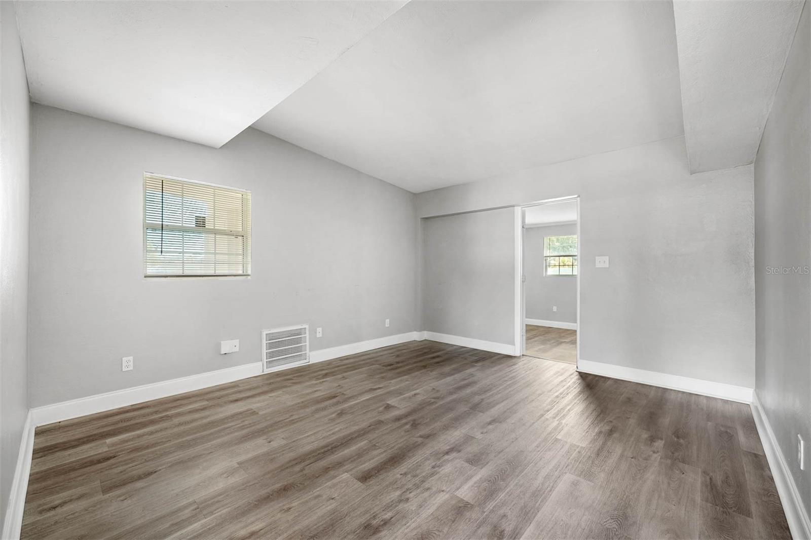 2420 BARKSDALE DR, ORLANDO, FL, 32822