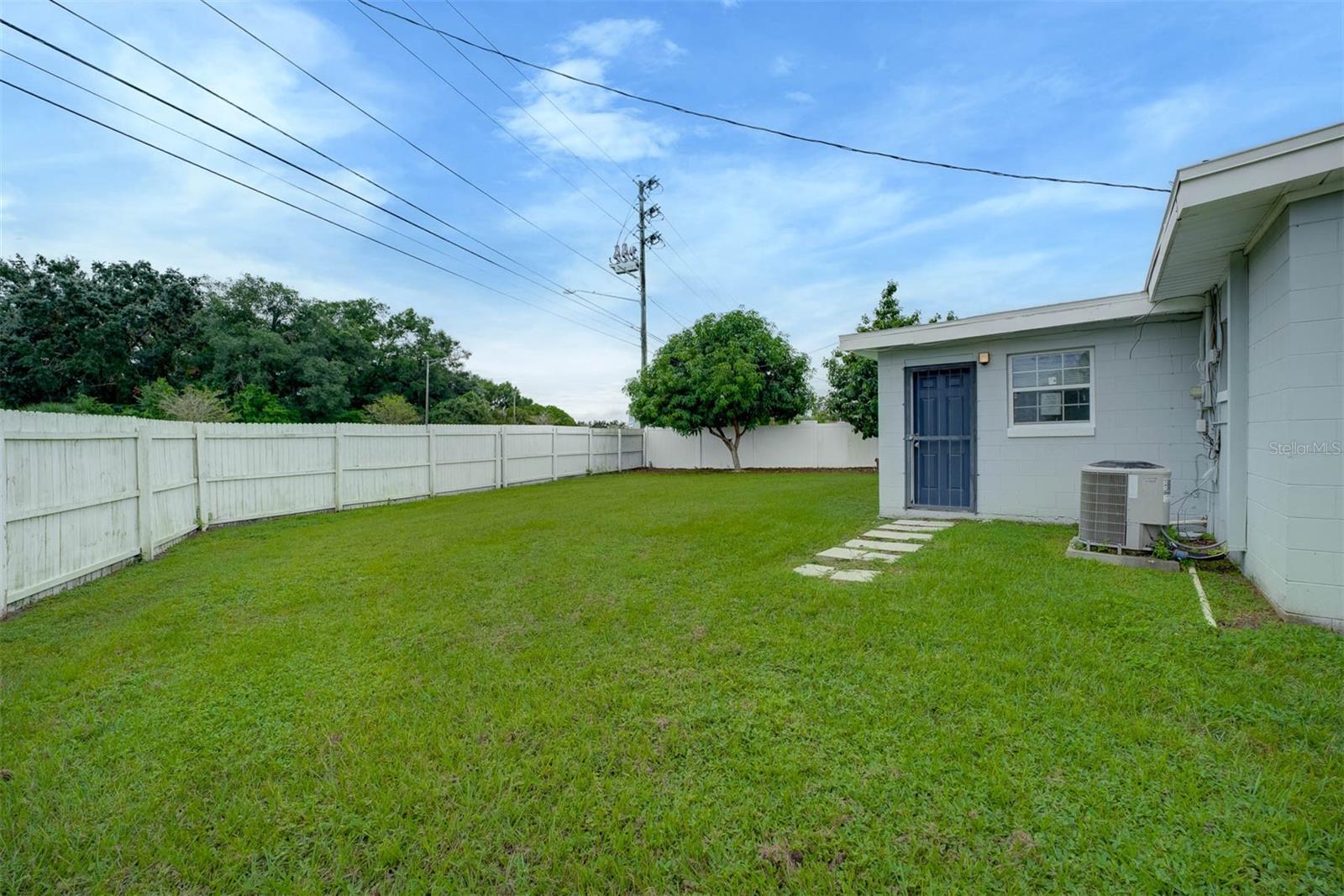 2420 BARKSDALE DR, ORLANDO, FL, 32822
