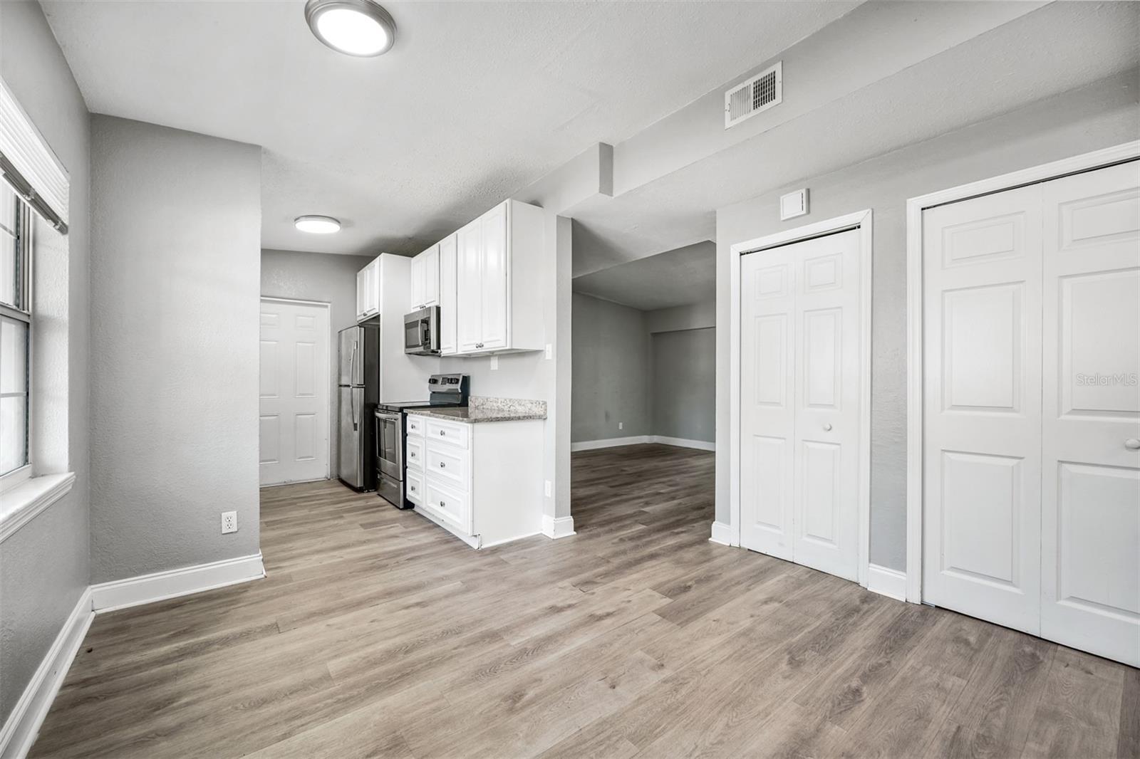 2420 BARKSDALE DR, ORLANDO, FL, 32822