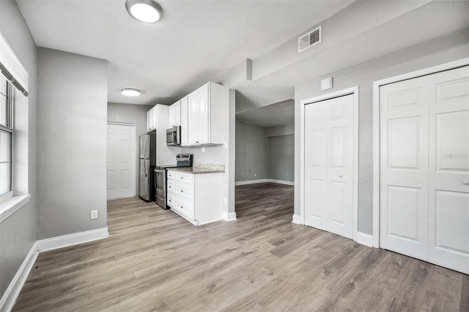 2420 BARKSDALE DR, ORLANDO, FL, 32822