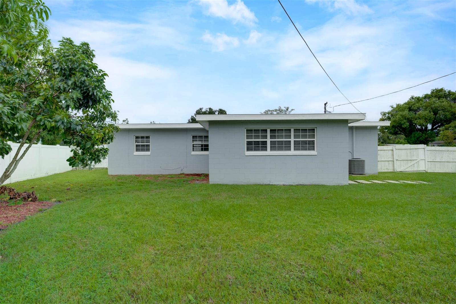 2420 BARKSDALE DR, ORLANDO, FL, 32822