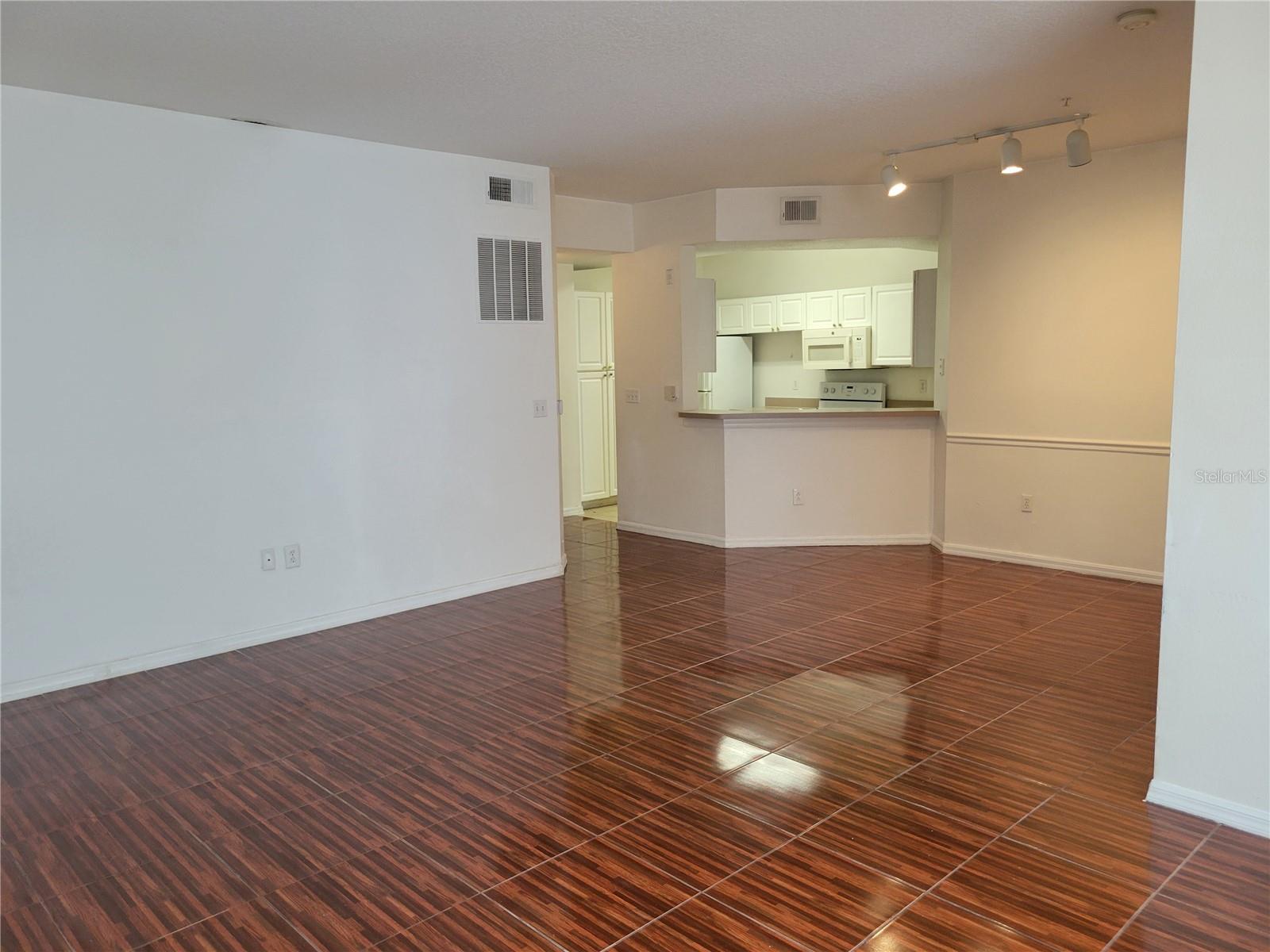 5524 METROWEST BLVD #103, ORLANDO, FL, 32811