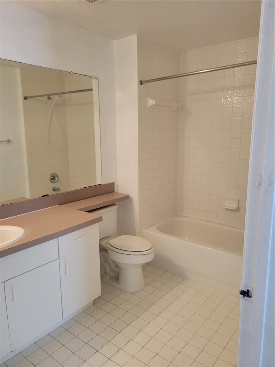 5524 METROWEST BLVD #103, ORLANDO, FL, 32811