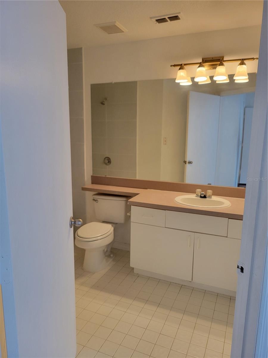 5524 METROWEST BLVD #103, ORLANDO, FL, 32811